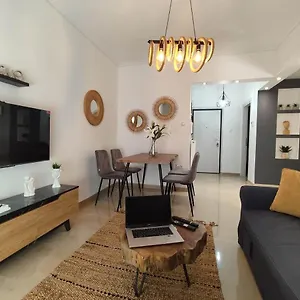 Haris Modern Apt. Near The Sea Διαμέρισμα